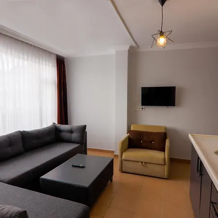 New Garden Luna Side Apart Hotel